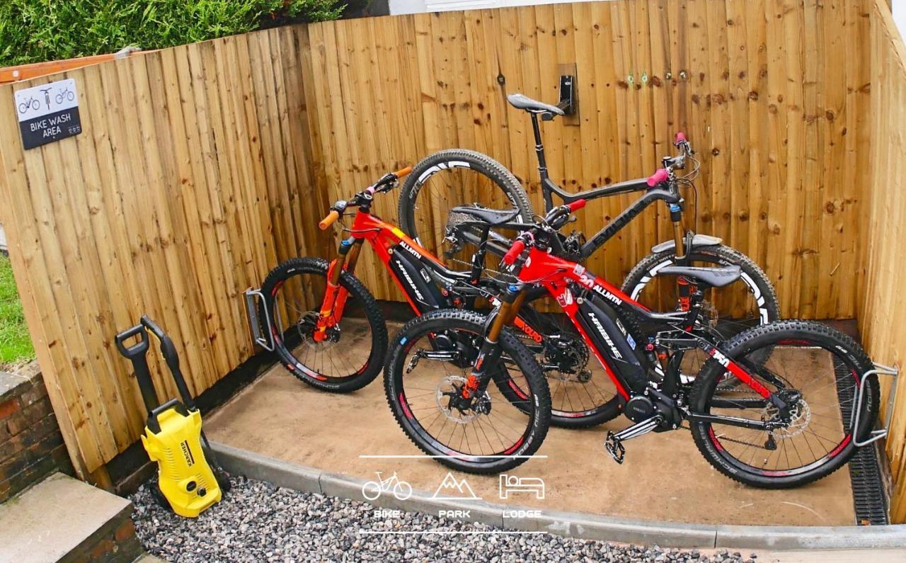Bike Park Lodge Merthyr Tydfil Bagian luar foto